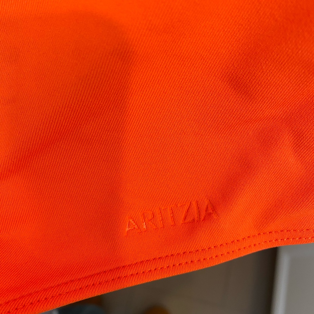 ARITZIA Contour Squareneck Shortleeve Red Orange Bodysuit Small - Picture 3 of 4